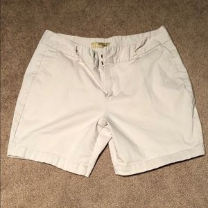 Hybrid & co women’s khaki shorts 16